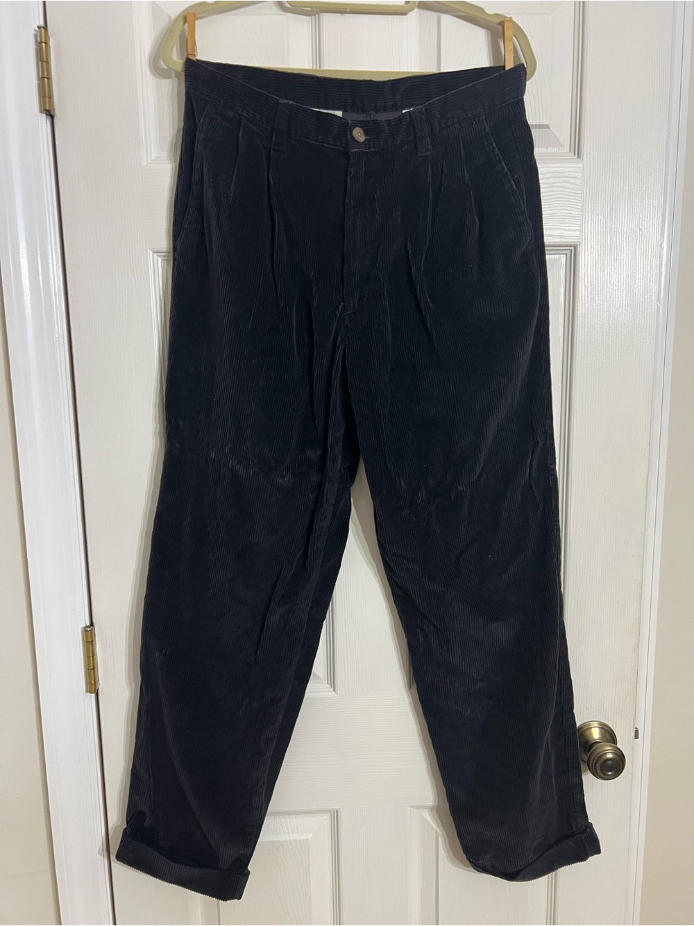 Vintage Navy Blue Pleated Corduroy Pants 33x30 Relaxed Trousers